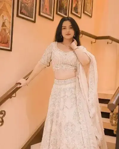 Escort Bhowali